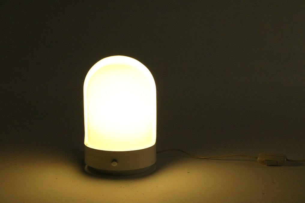 Bonamusa Tramo - Miguel Milá - Επιτραπέζιο φωτιστικό - δισκίο - Μέταλλο, Opaline #4.3