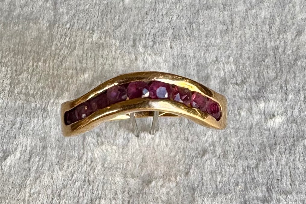 Δαχτυλίδι - 19,2 kt. Κίτρινο χρυσό Ρουμπίνι #1.0