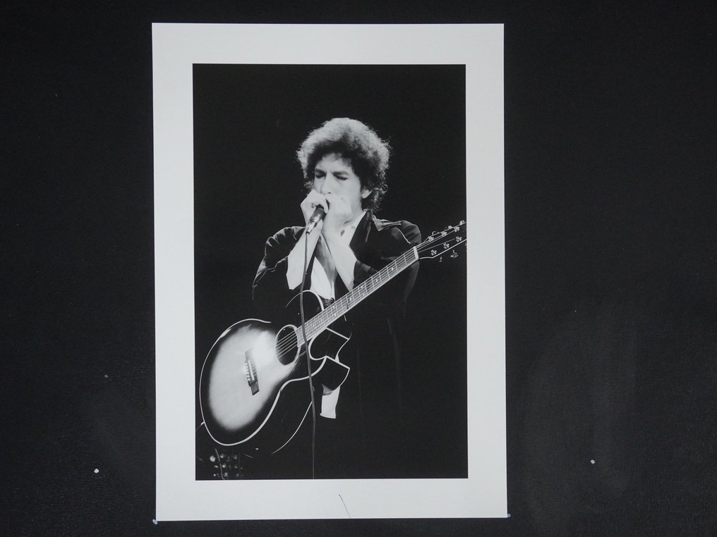 Bob Dylan 1984 - Fine Art Photography - XL 42x30 cm - Limited Edition - Gallery Stamp & Curator signature - Collector - No Reserve #1.0
