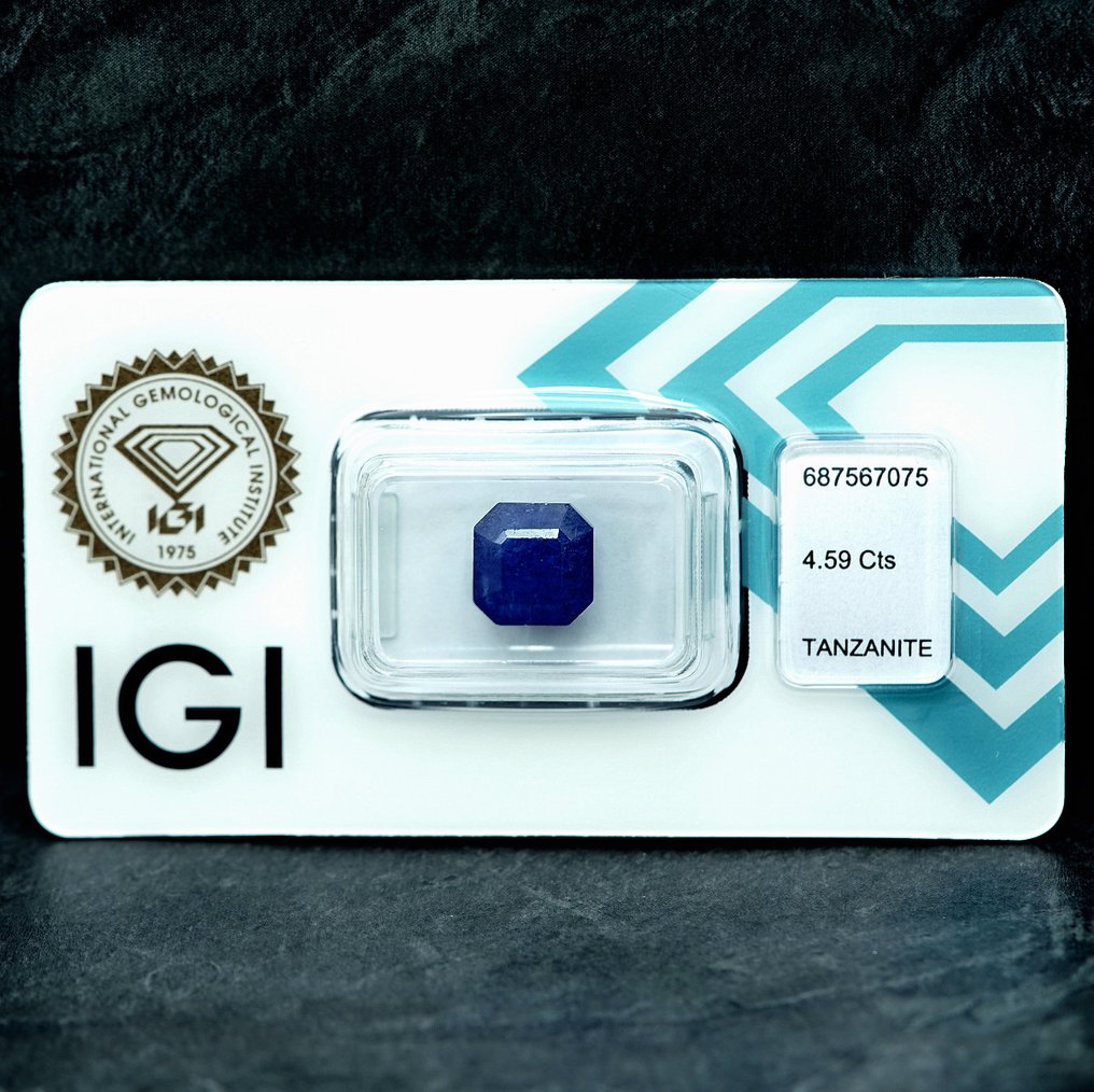 Nincs minimálár - 1 pcs Kék, Ibolya Tanzanit - 4.59 ct - Nemzetközi Gemmológiai Intézet (IGI) #1.0