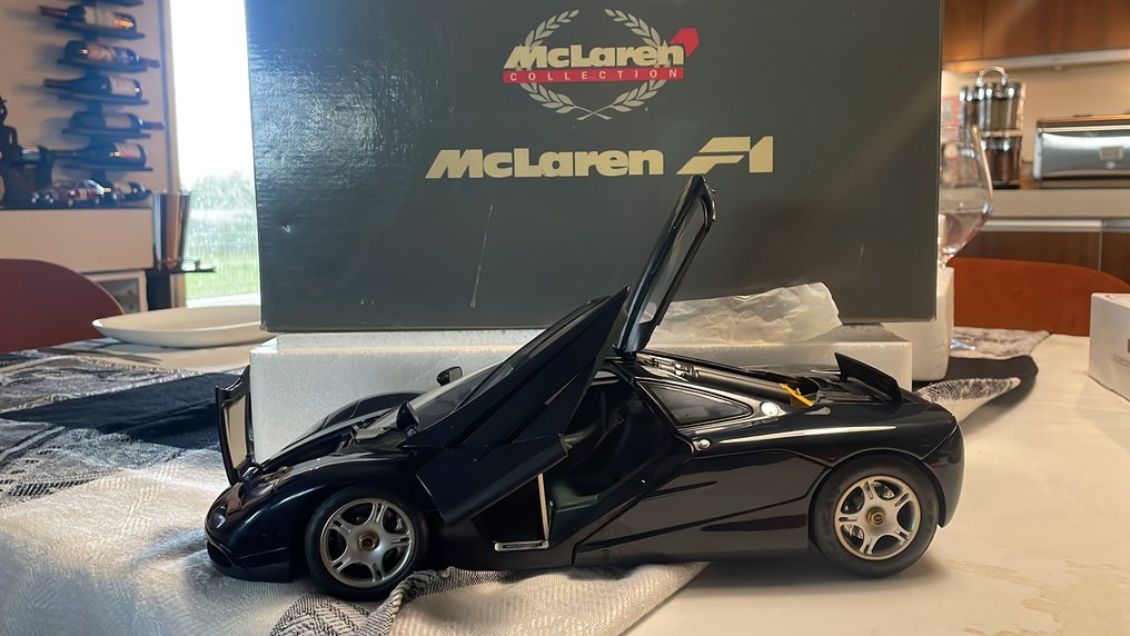 MiniChamps 1:12 - Model car - McLaren F1 #1.0
