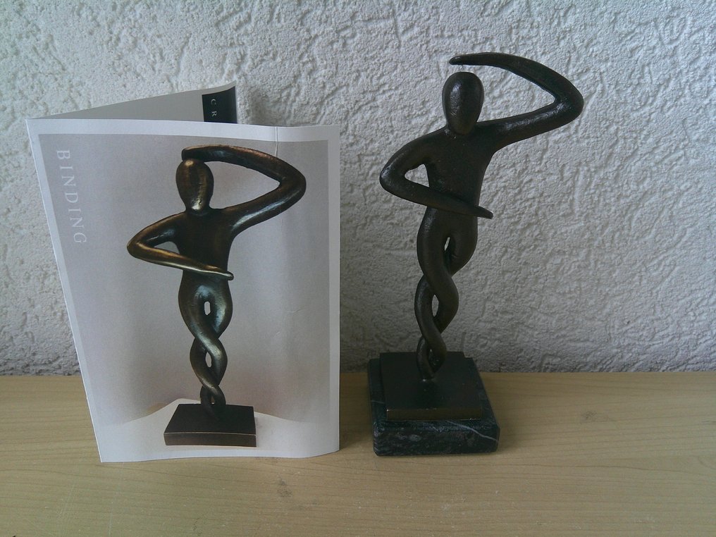 Artihove - Statuetta - BINDING - Bronzo dorato #1.0