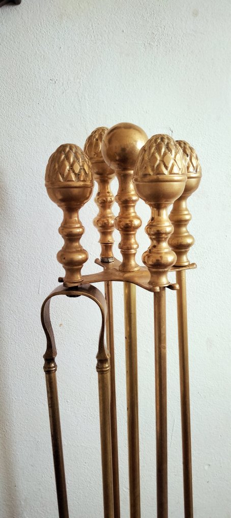 Αξεσουάρ τζακιού (5) - Χάλκινο κουκουνάρι - Μαζικός χαλκός και ορείχαλκος - Εξυπηρετητής μπρούτζος & ορείχαλκος #4.3