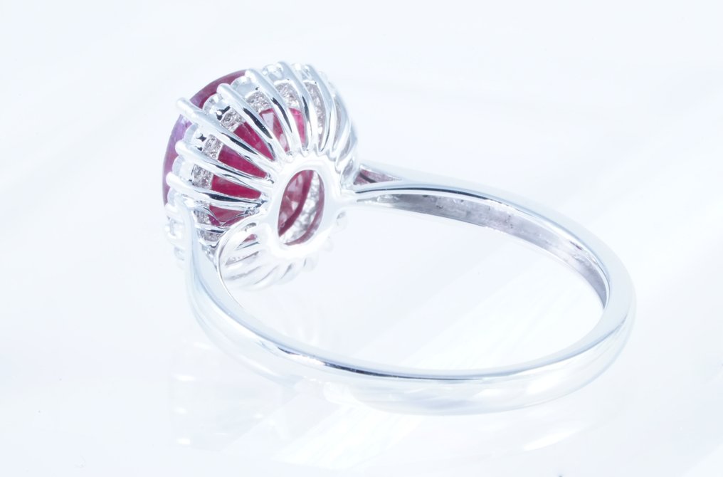 No Reserve Price - Ring Platinum -  3.54ct. tw. Ruby - Diamond #3.2