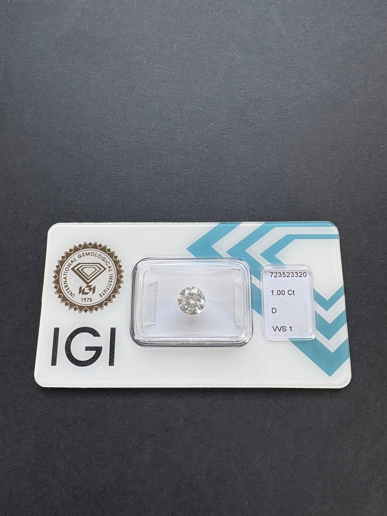 1 pcs Gyémánt  (Természetes)  - 1.00 ct - Kerek - D (színtelen) - VVS1 - Nemzetközi Gemmológiai Intézet (IGI) #1.0