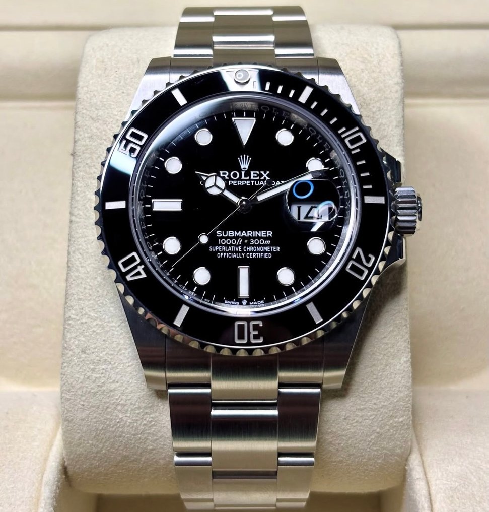 Rolex - Submariner Date - 126610LN - 'NEW' - Men - 2020+  #1.0