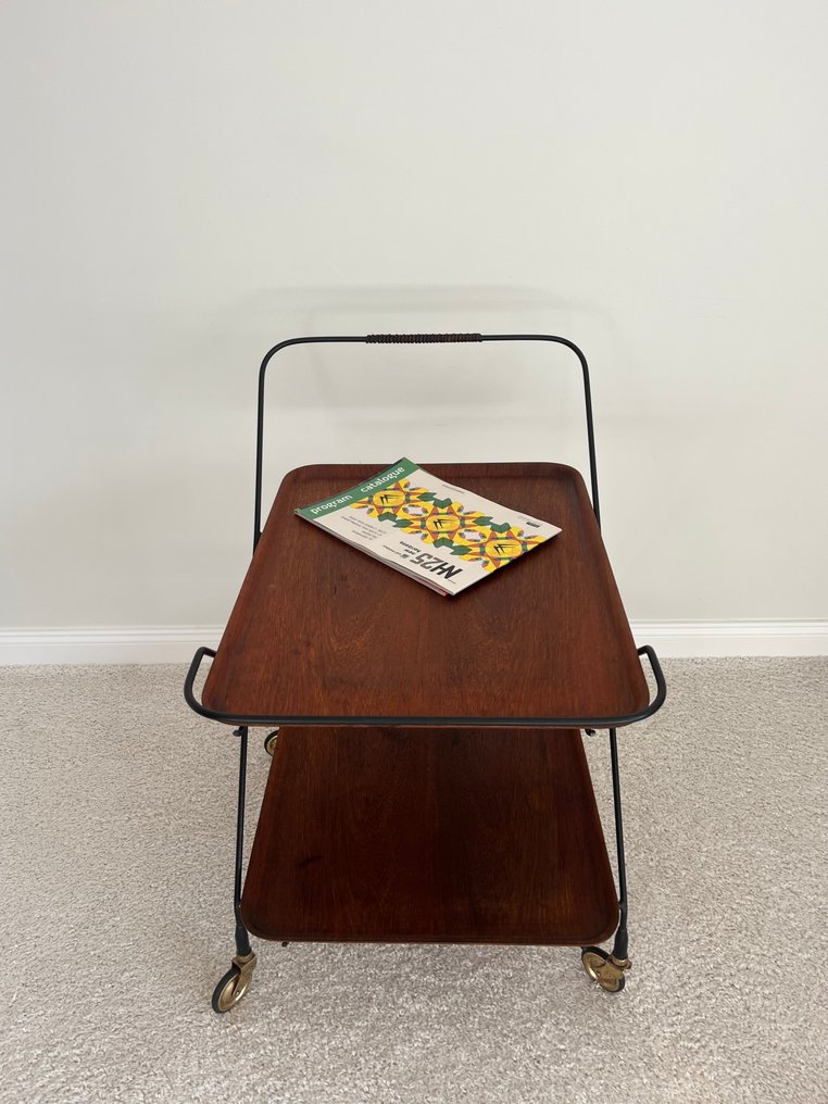 Jie Gantofta - Paul Nagel - Carrello portavivande - Tek #3.2