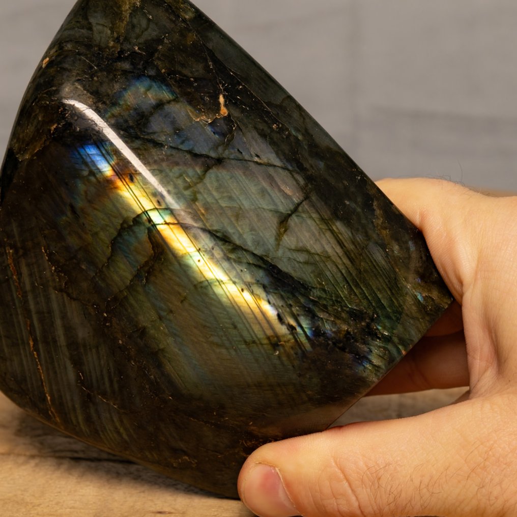 High-quality Labradorite Sculpture Carvings - Height: 12 cm - Width: 11 cm- 1480 g #4.3