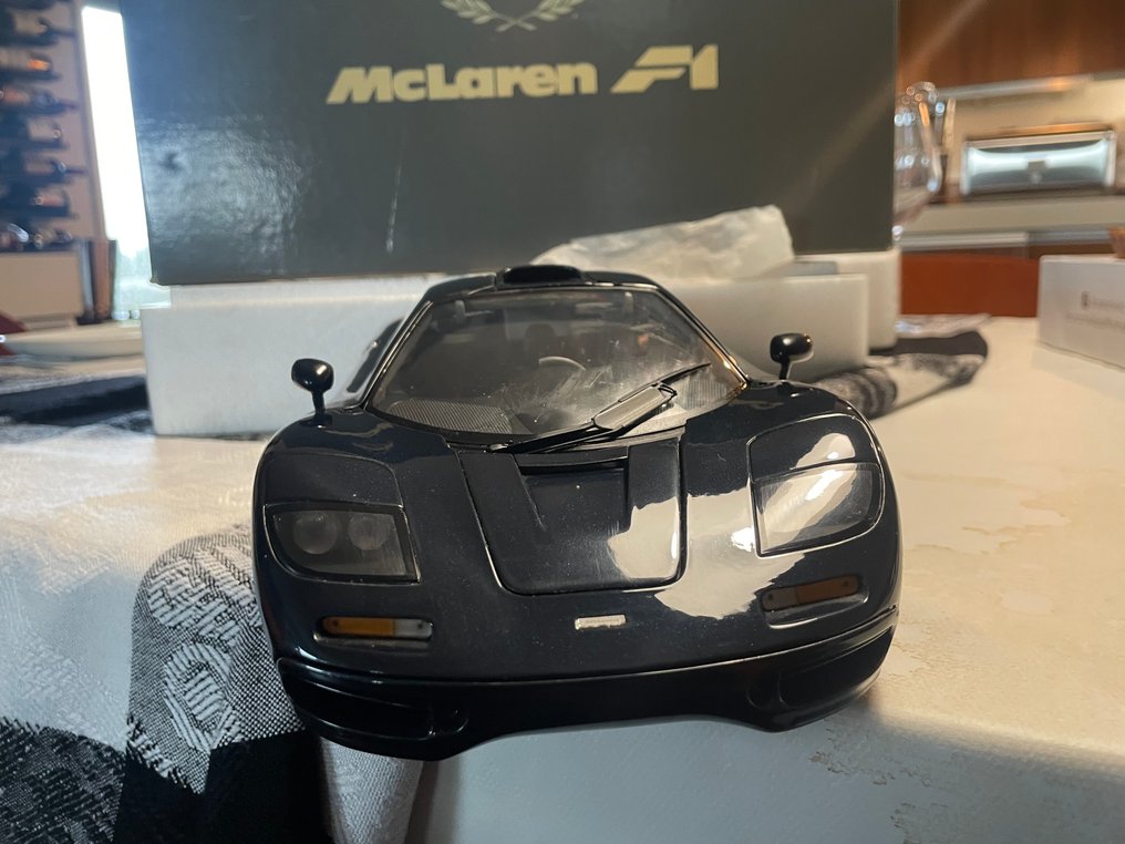 MiniChamps 1:12 - Model car - McLaren F1 #2.1