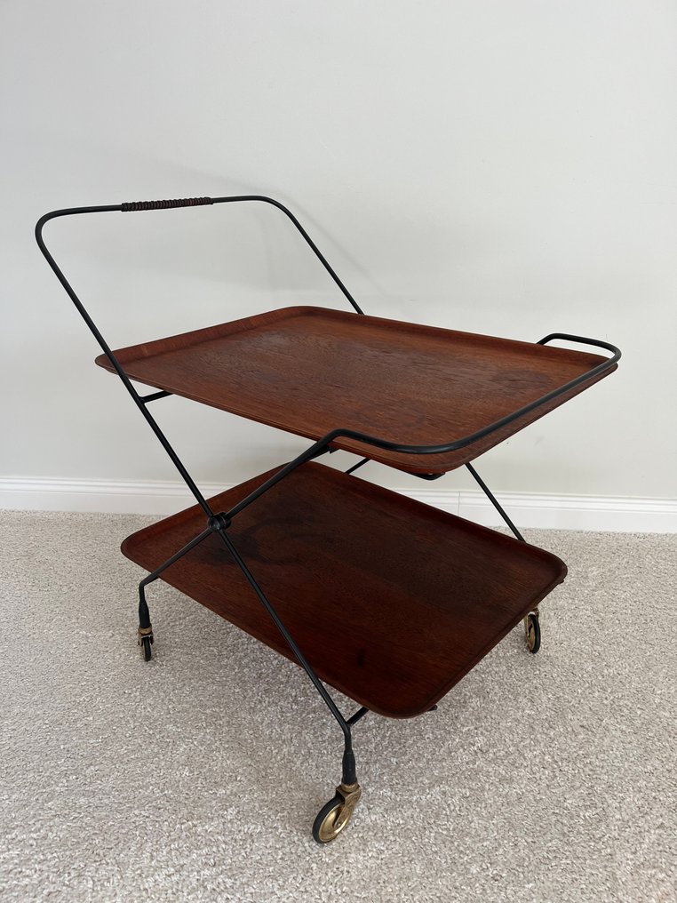 Jie Gantofta - Paul Nagel - Carrello portavivande - Tek #1.0