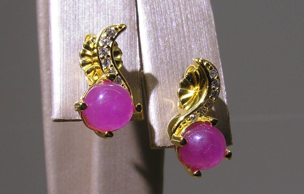 Robijn Oorbellen - Hoogte: 13.4 mm - Breedte: 7.1 mm- 2.2 g - (2) #1.0