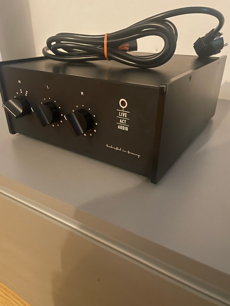Live Act Audio - Πρωτότυπο Προενισχυτής #3.2