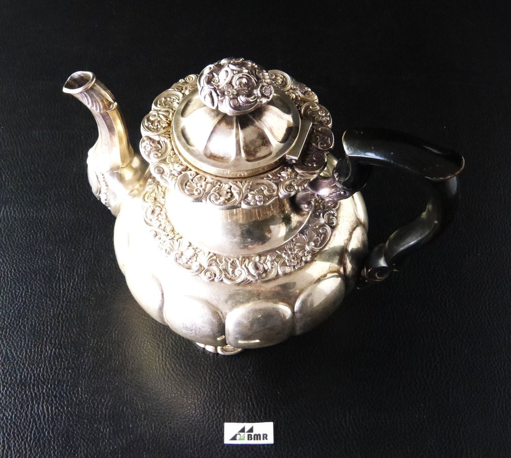 Καφετιέρα - bauchig mit Klappdeckel - .813 silver, 13Lot #1.0