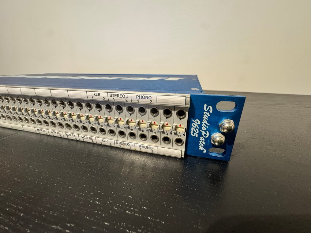 Switchcraft - StudioPatch 9625 TT/Bantam Patchbay – Broadcast/Studio Edition Dj CD player #1.0