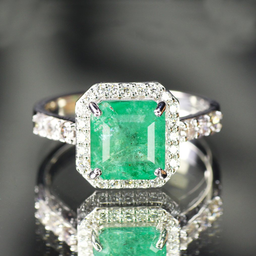 χωρίς τιμή ασφαλείας - Δαχτυλίδι - 14 καράτια Λευκός χρυσός - 2.89ct. tw. Σμαράγδι - Διαμάντι - Μικρή ποσότητα λαδιού. #2.1