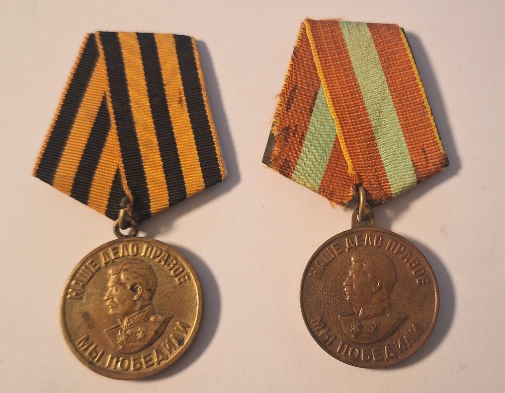 Russie - Armée/infanterie - Médaille - Two Soviet medals and For Soviet badges. #1.0