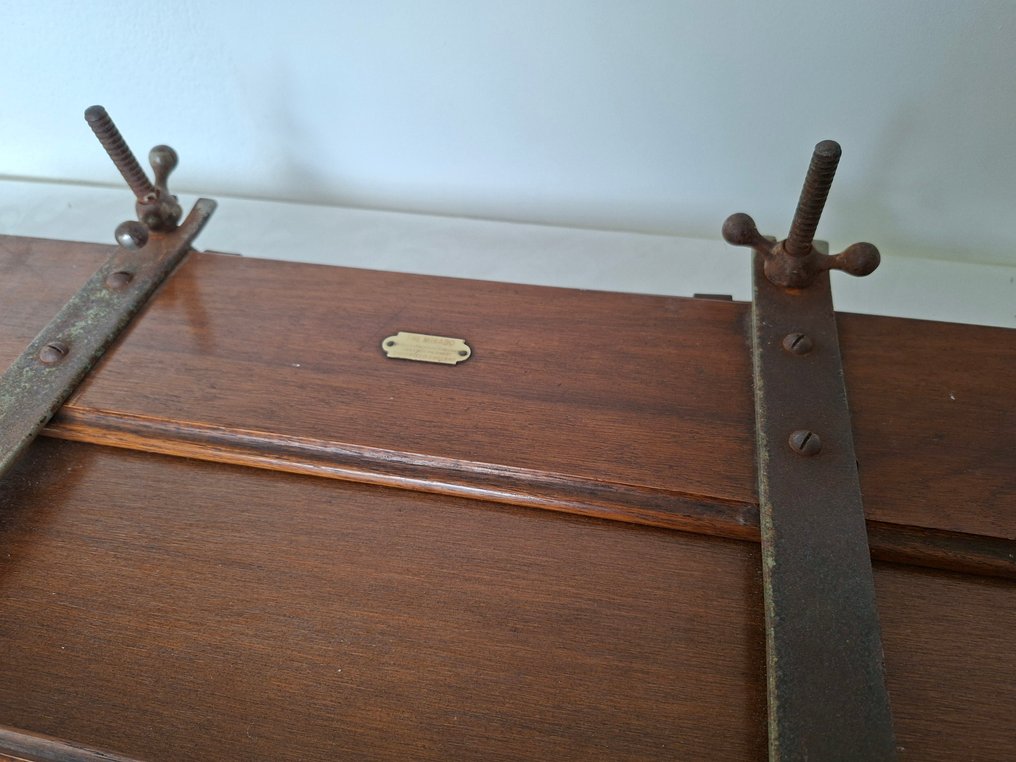 Trousers Presser & Stretcher (1910) -Whatts's Patent Sheffield - Working tool Empire - The Mikado #3.2