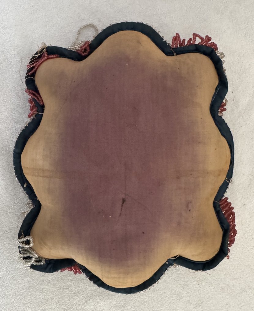 Cuscino con decorazione in perle di vetro - Irochesi - Stati Uniti  (Senza Prezzo di Riserva) #3.2