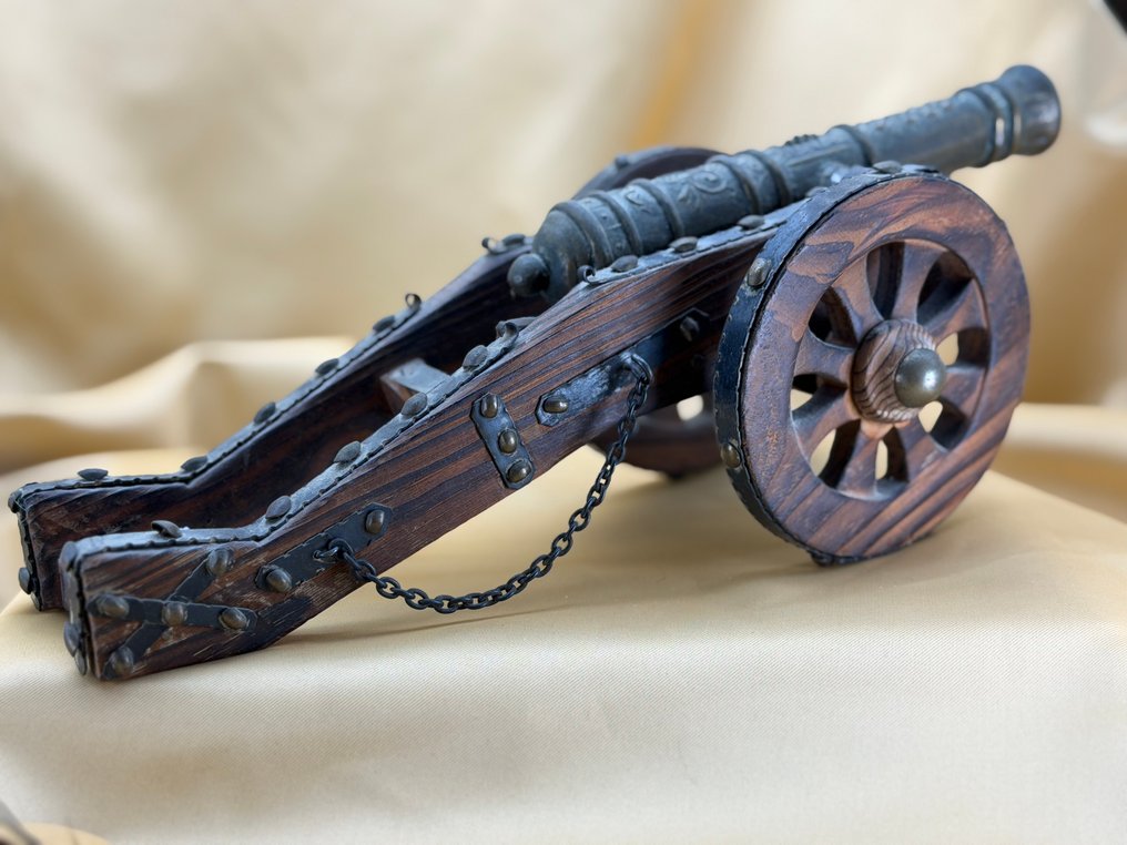 Statuetta militare in miniatura - Historical Cannon Model in Wood and Metal – Artillería Luis – 16th/17th-Century Reproduction – Spain - Metallo, Legno, Ottone #4.3