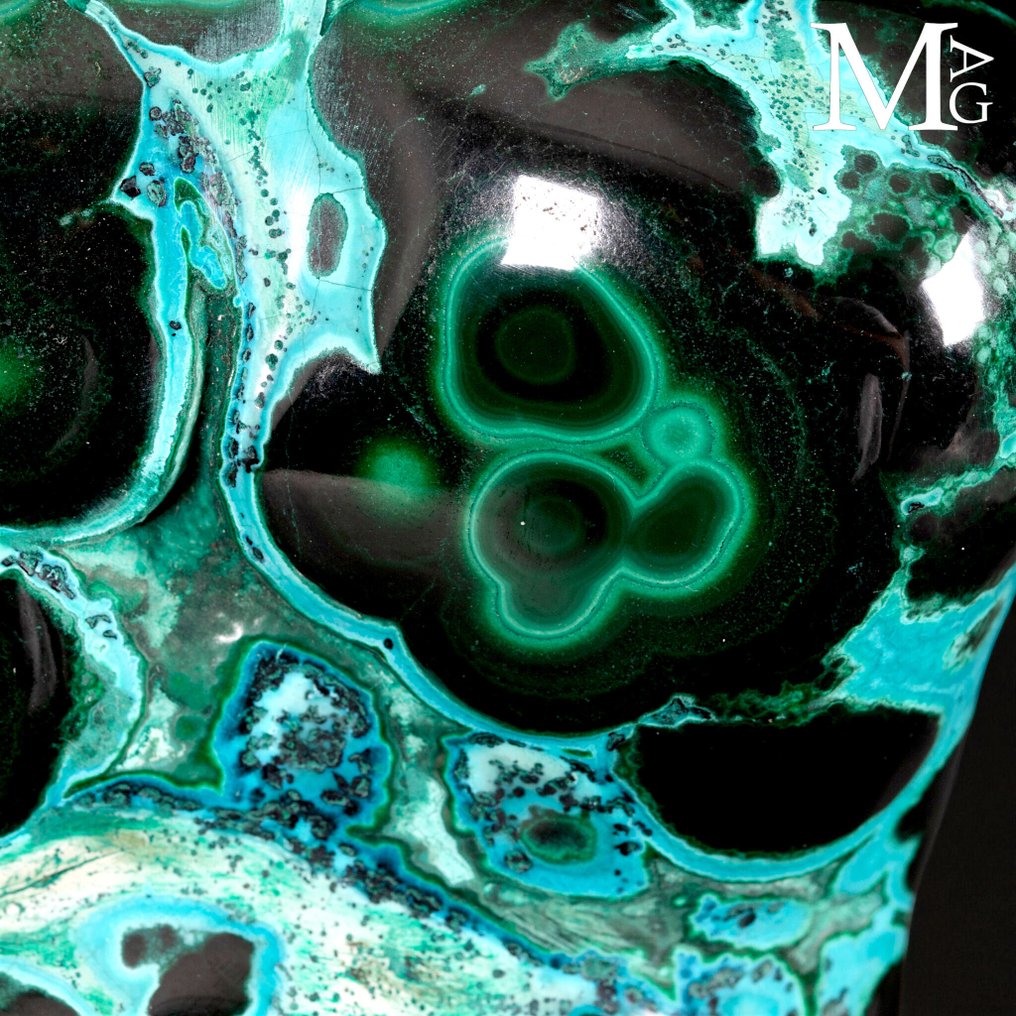 Malachite with Chrysocolla natural sculpture on base - Height: 186 mm - Width: 80 mm- 866 g #4.3