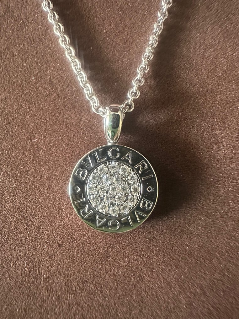 Bvlgari - Κολιέ με μενταγιόν - Bvlgari Bvlgari - 18 καράτια Λευκός χρυσός - διαμάντια pavé #1.0