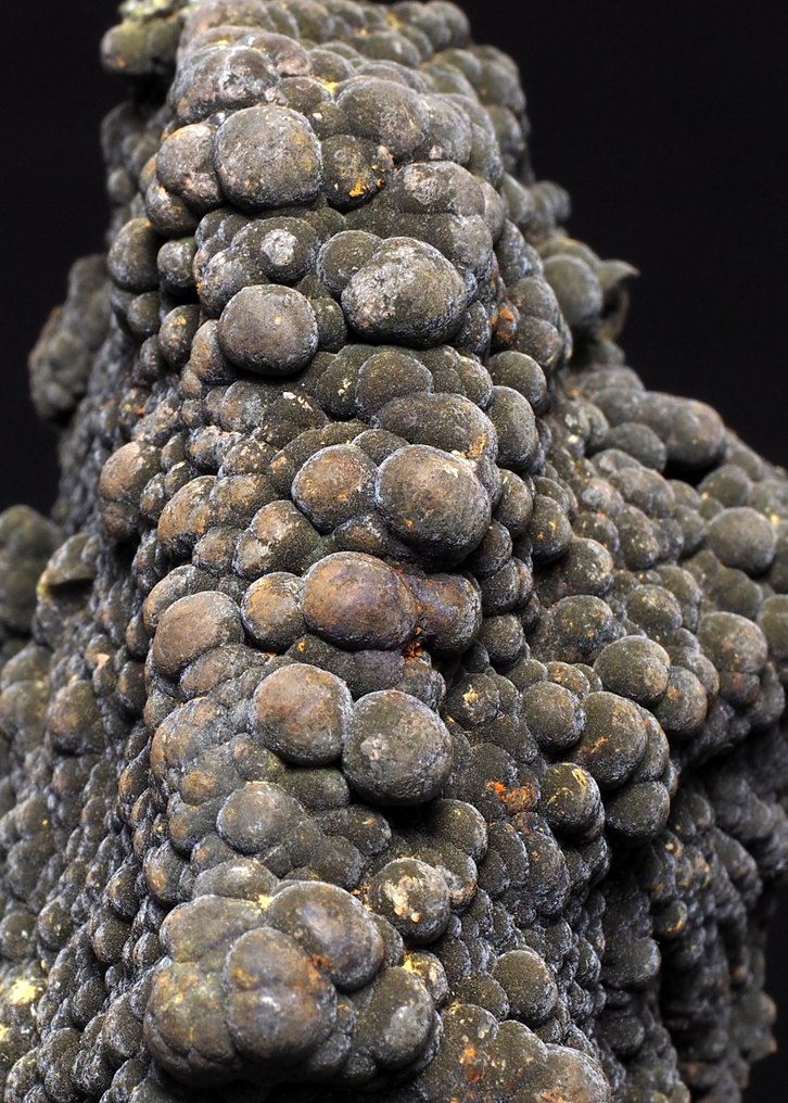 Mottramita Cristales sobre matriz - Altura: 8.5 cm - Ancho: 7 cm- 140 g #3.2