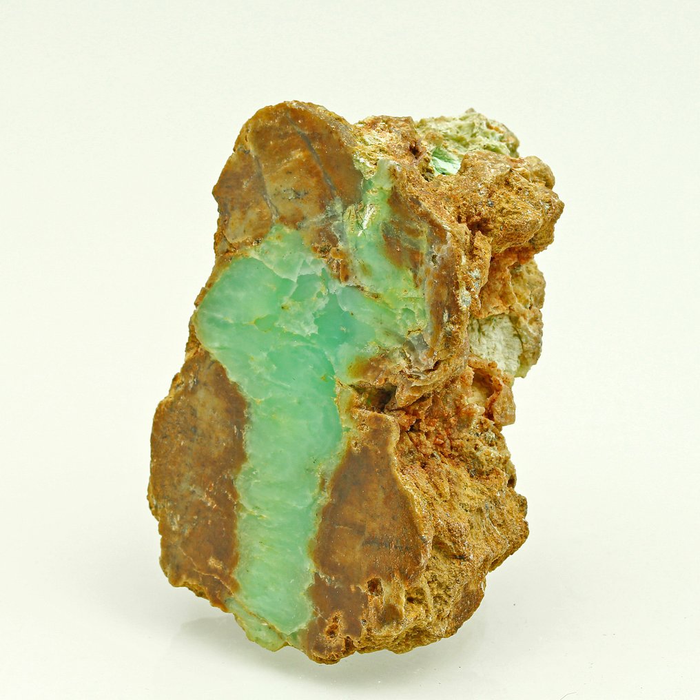 Polished chrysoprase – varied green tones Crystal on matrix - Height: 7.3 cm - Width: 4.5 cm- 120 g #2.1