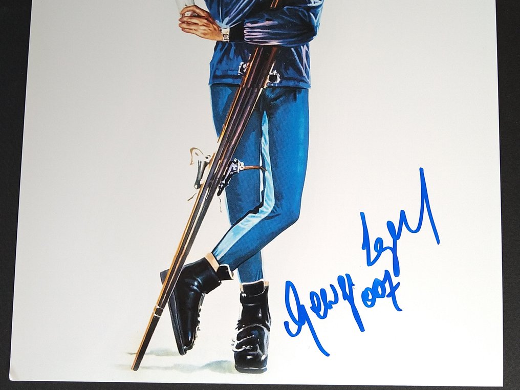 James Bond 007: On Her Majesty’s Secret Service - George Lazenby "007" - Signed photo with COA #2.1