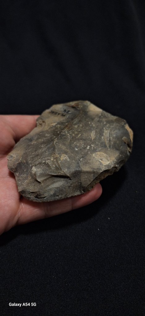 旧石器时代 燧石 法国多尔多涅地区的莫斯特里安双刃石器燧石工具 - 93 mm  (没有保留价) #4.3