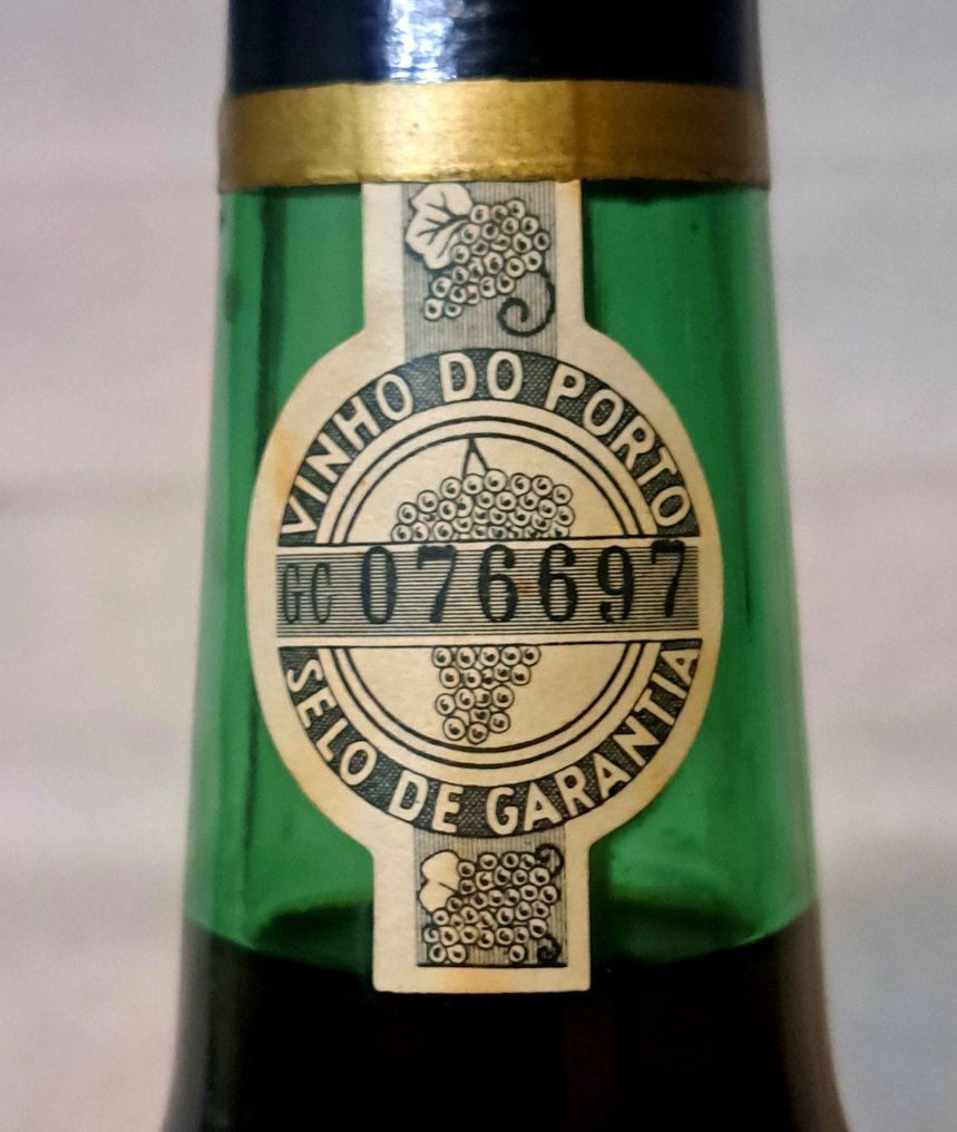 1964 Manoel D. Poças Junior - Colheita Port - Bottled in 1974 -  Porto  - 1 Bottle (0.75L) #4.3