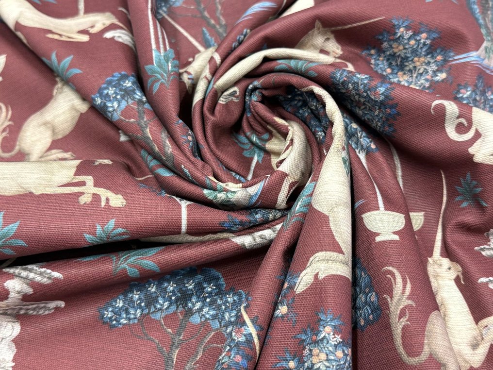 Il Giardino delle Chimere – Cotton fabric with unicorns and an enchanted landscape - Upholstery fabric  - 2.5 m - 2.8 m #4.3
