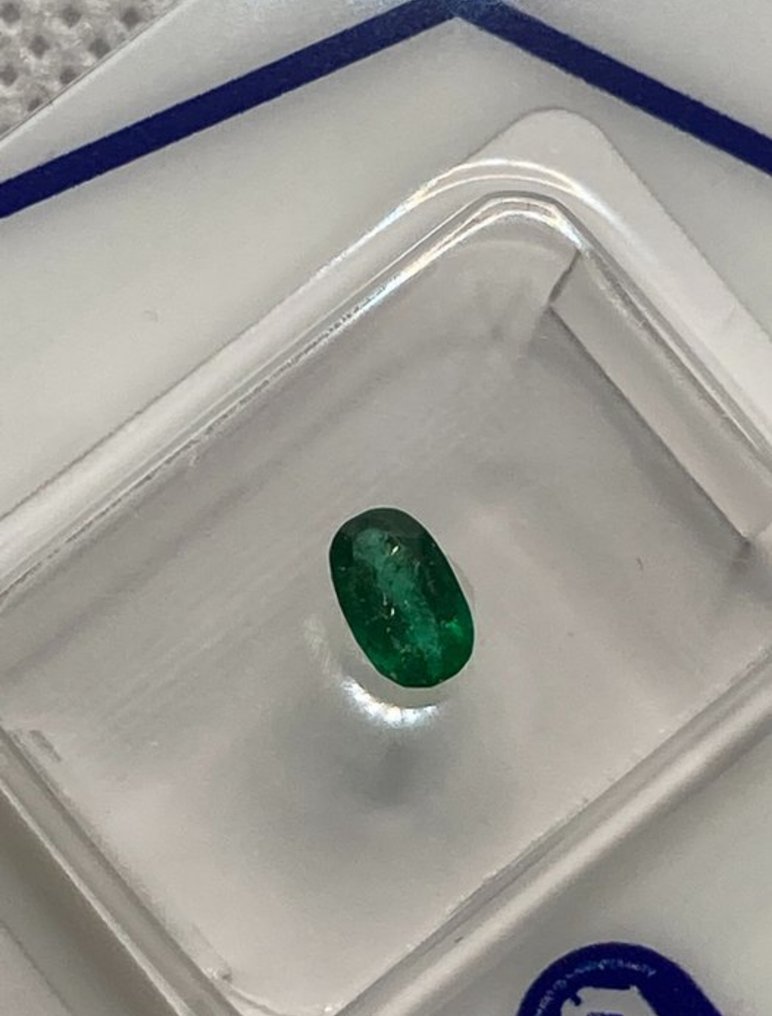 Emerald Oval- 0.31 g - (1) #1.0