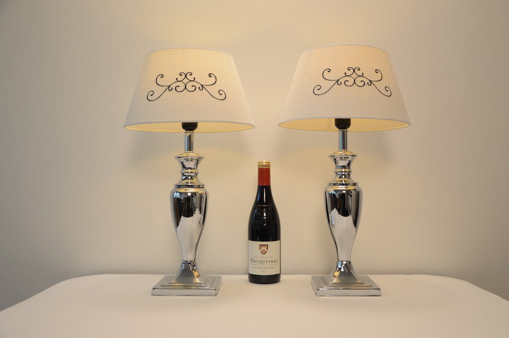 Επιτραπέζιο φωτιστικό (2) - Ζεύγος κομψών κλασικών τραπεζιών - Μέταλλο, Επιχρωμιωμένο, Λινό #3.2