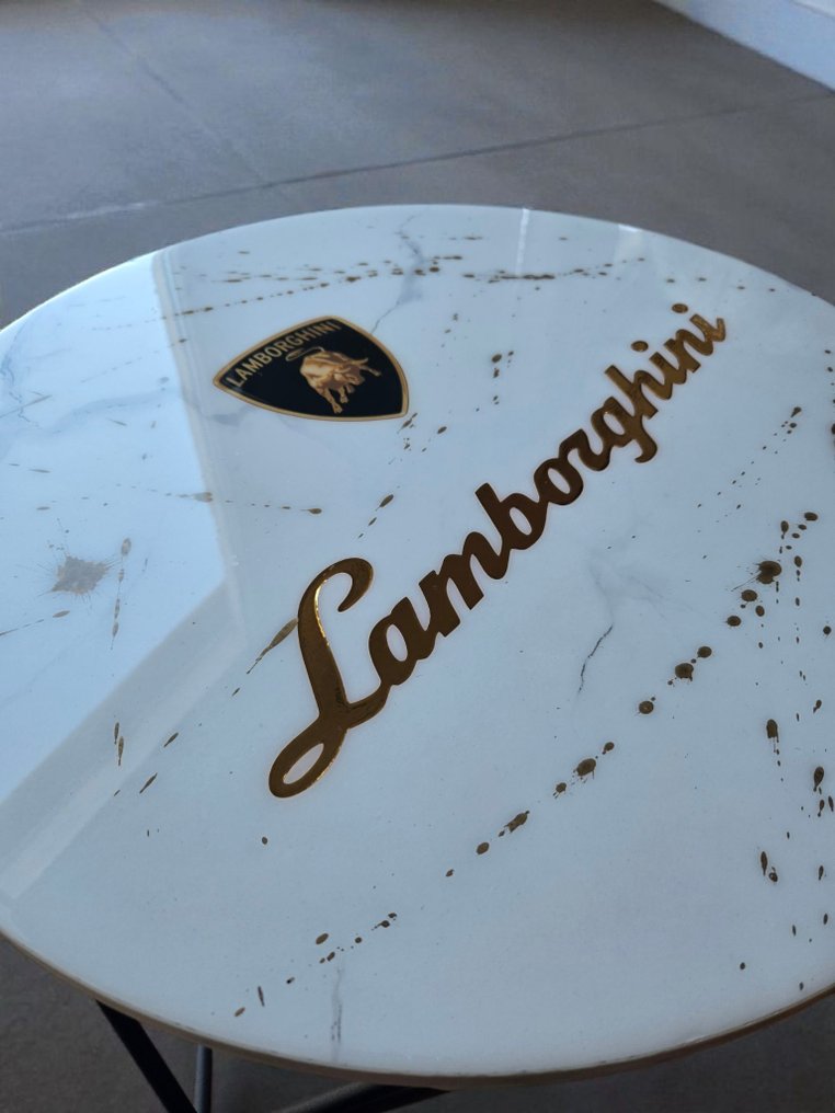 τραπεζάκι - Lamborghini - 2025 #2.1