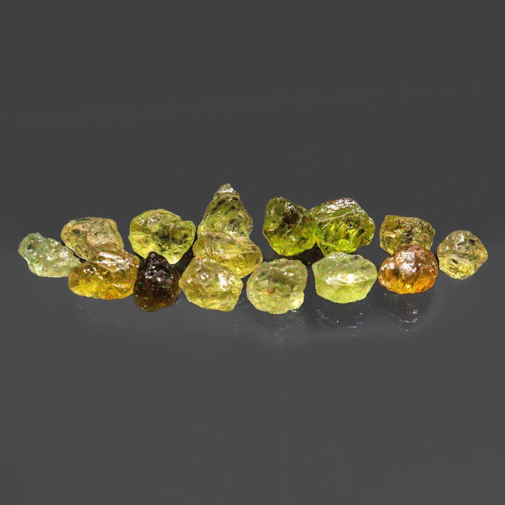 Collection Premium Mali Garnet • 33,85 carats • Teinte jaune doré unique- 6.77 g - (15) #3.2