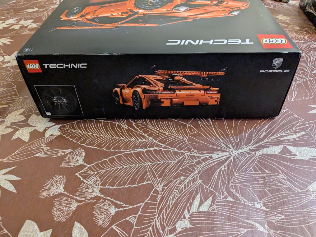 LEGO Set - 42056 - Technic - Porsche 911 GT3 RS #3.2