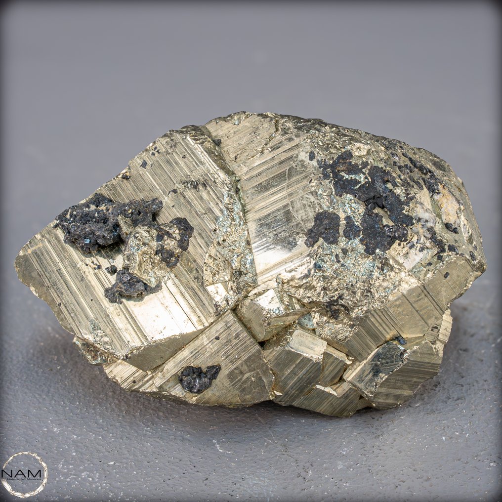 Πρώτης ποιότητας φυσικός χρυσοκίτρινος πλειάριτης Κύβοι με χαλαζία και γαληνίτη.- 849.25 g #1.0