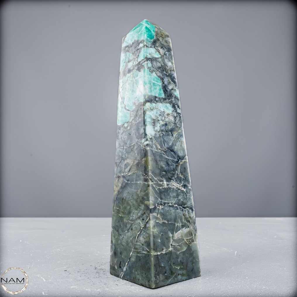 Luonnollinen smaragdibasali. Huippulaatu- 480.67 g #3.2