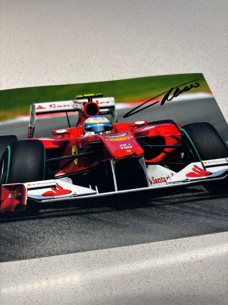Ferrari - Formula 1 - Fernando Alonso - Photograph  #1.0