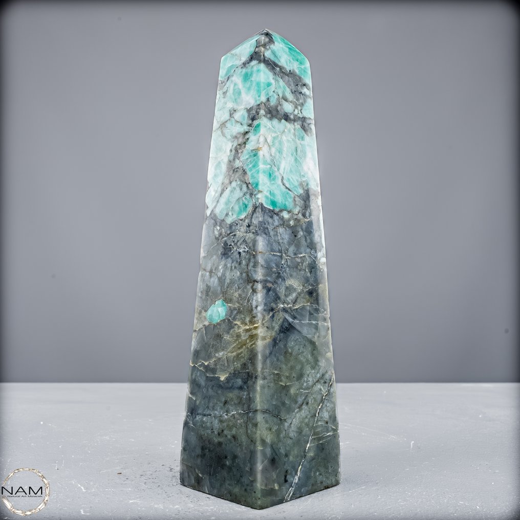 Luonnollinen smaragdibasali. Huippulaatu- 480.67 g #1.0