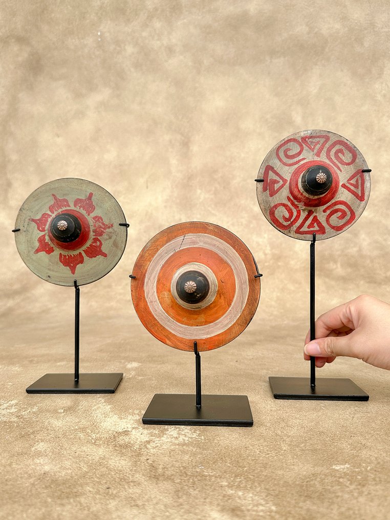 NO RESERVE PRICE - Spinning tops (3) - Gasing  - Búgócsiga - 2020+ - Indonézia #1.0