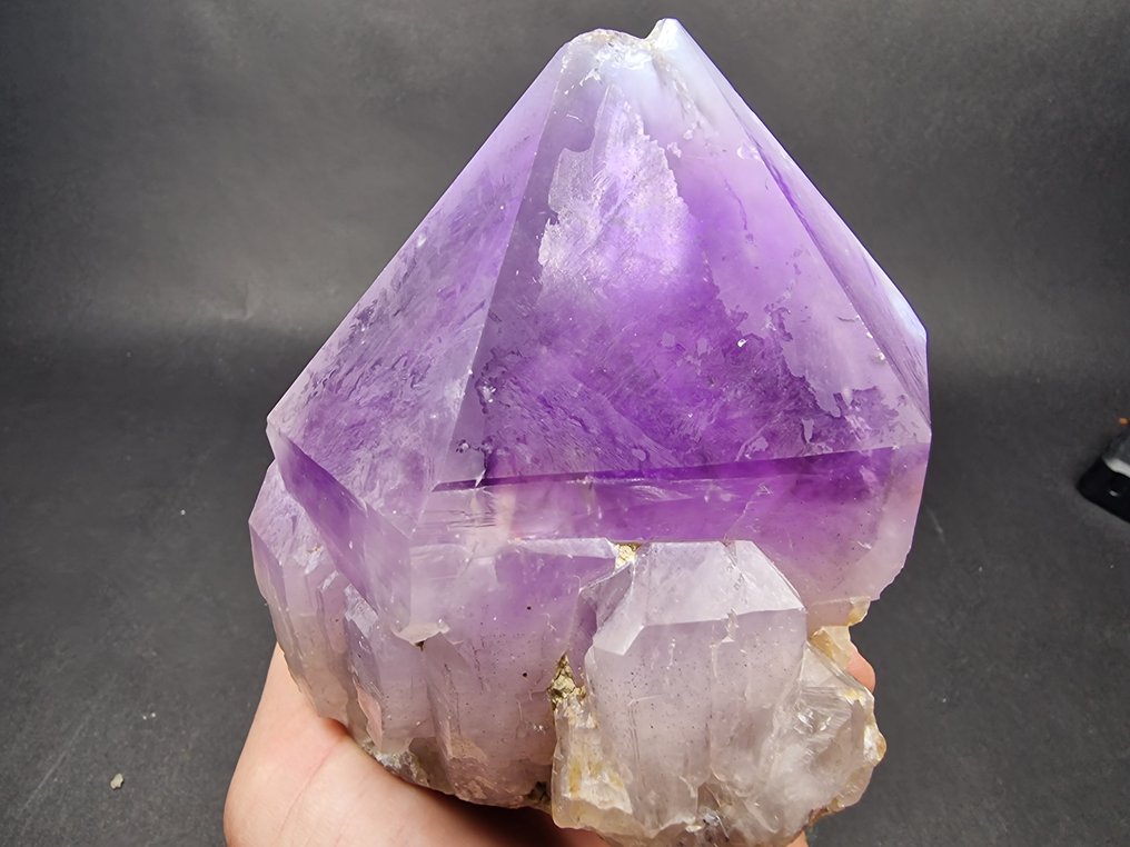 Amethyst Crystals - Height: 110 mm - Width: 80 mm- 872 g - (1) #4.3