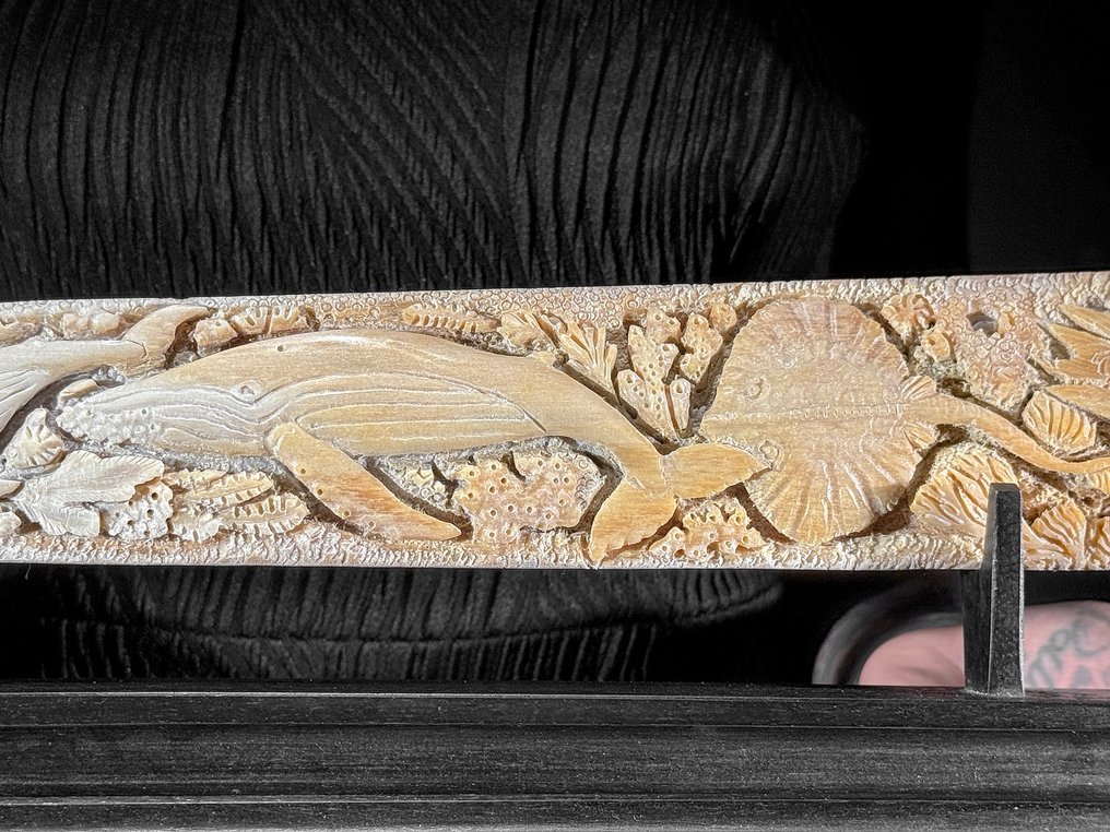 NO RESERVE PRICE - Large Carved Swordfish Rostrum mounted on pedestal - Marine Motif - Rostrum - Xiphias Gladius - 13 cm - 71 cm - 6 cm- Non-CITES species - (1) #4.3