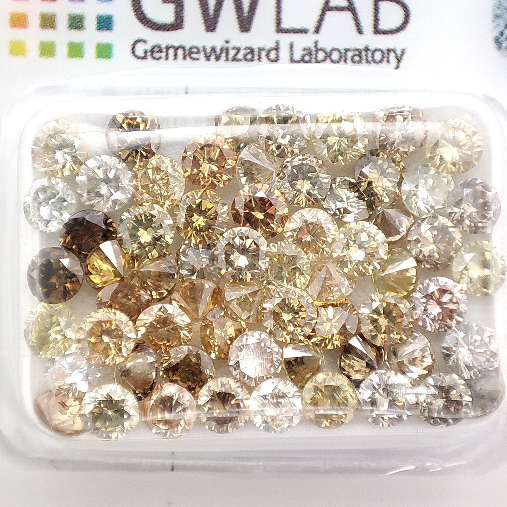 Nincs minimálár - 62 pcs Gyémánt  (Természetes színű)  - 5.02 ct - Kerek Vegyes színek - I1, SI1 - Gemewizard Gemmológiai Laboratórium (GWLab) #1.0