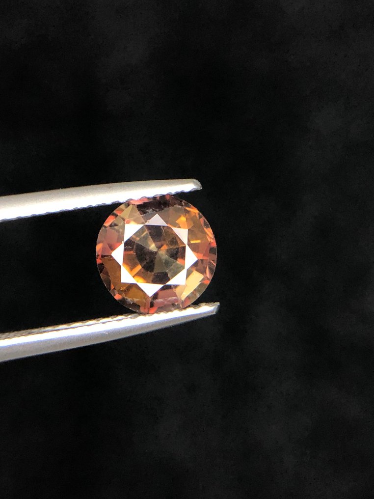 没有保留价 - 1 pcs  粉色, 棕色 混合宝石  - 1.79 ct - 国际有色宝石协会（ICA GemLab） - 稀有的天然 Axinite #2.1