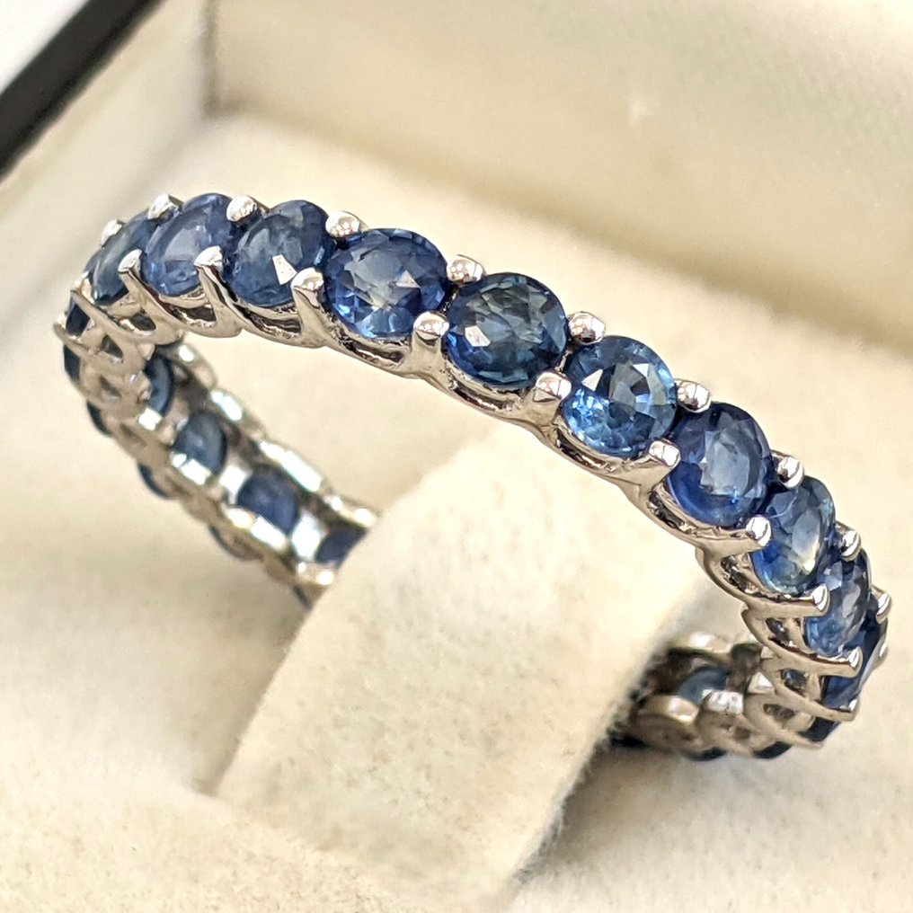 Sem preço de reserva - Anel - 14 K Ouro branco - 2.99ct. tw. Safira - IGI #1.0