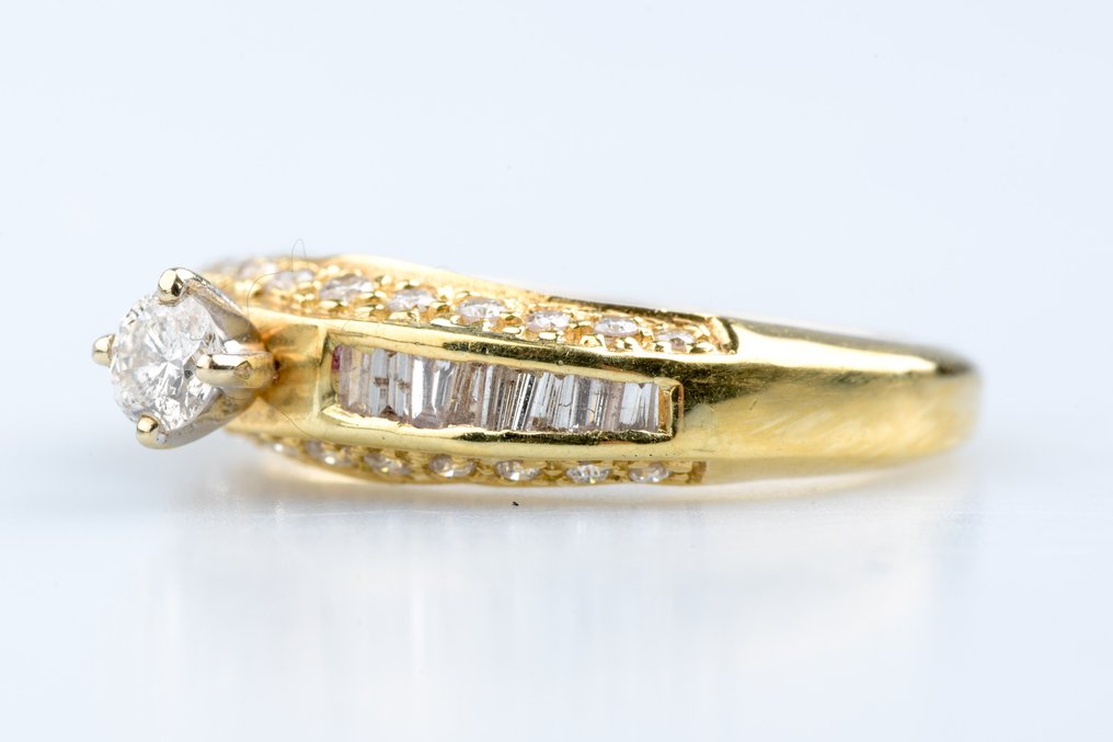 戒指 - 18 克拉 黃金 - 0.63ct. tw. 鉆石 (天然) - 鉆石 #3.2