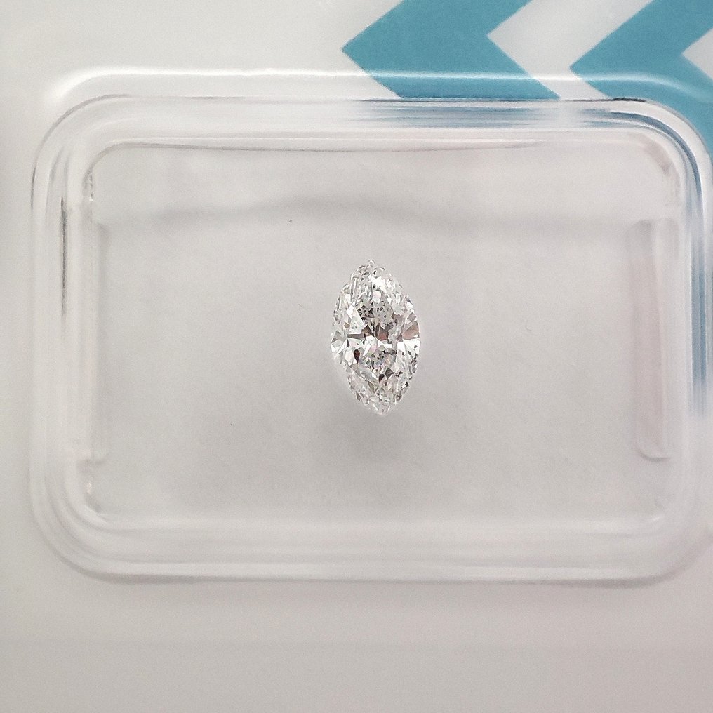 没有保留价 - 1 pcs 钻石 (天然) - 0.37 ct - 榄尖形 - E - SI2 微内含二级 - 国际宝石研究院(IGI) #1.0