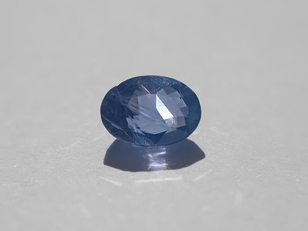 1 pcs  蓝色, 紫罗兰色 蓝宝石  - 1.36 ct - 西班牙宝石学院（IGE） #1.0