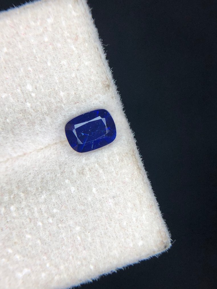 Fără preț de rezervă - 1 pcs Albastru Pietre prețioase mixte - 0.58 ct - Asociația internațională de pietre prețioase colorate (ICA GemLab) - Rare Hauyn #1.0